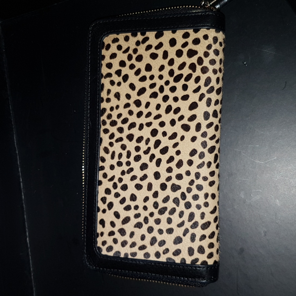 Stella and dot calfskin wallet